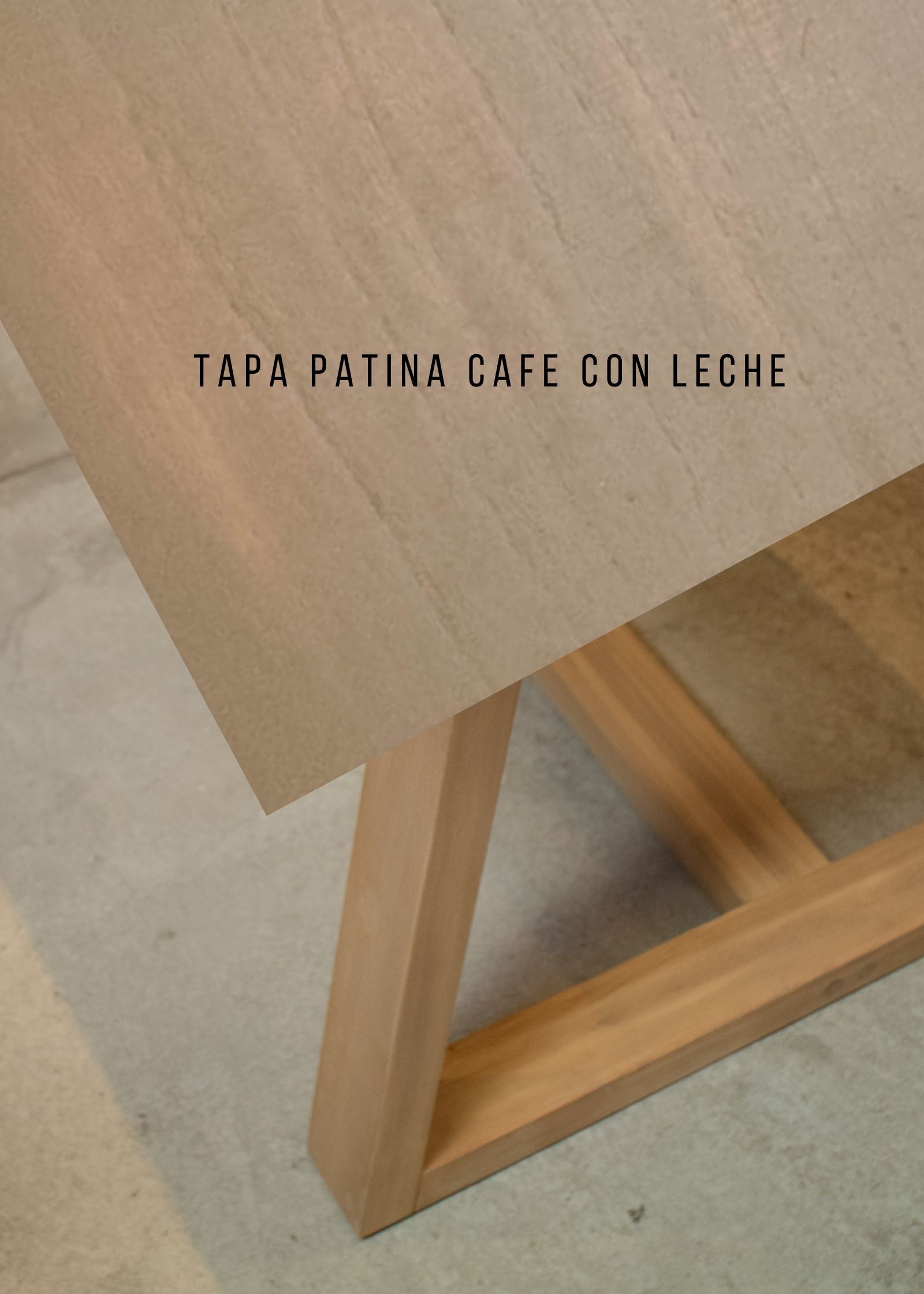 Mesa Helena - Tapa Paraíso Patinada  - Base Loro Blanco