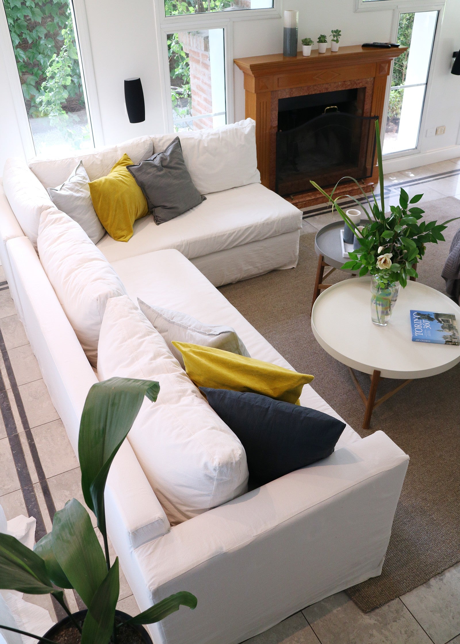 SOFA ESQUINERO FAMILY TAPIZADO EN PANAMA LINO - FUNDA DE TUSSOR NATURAL- 90 PROF