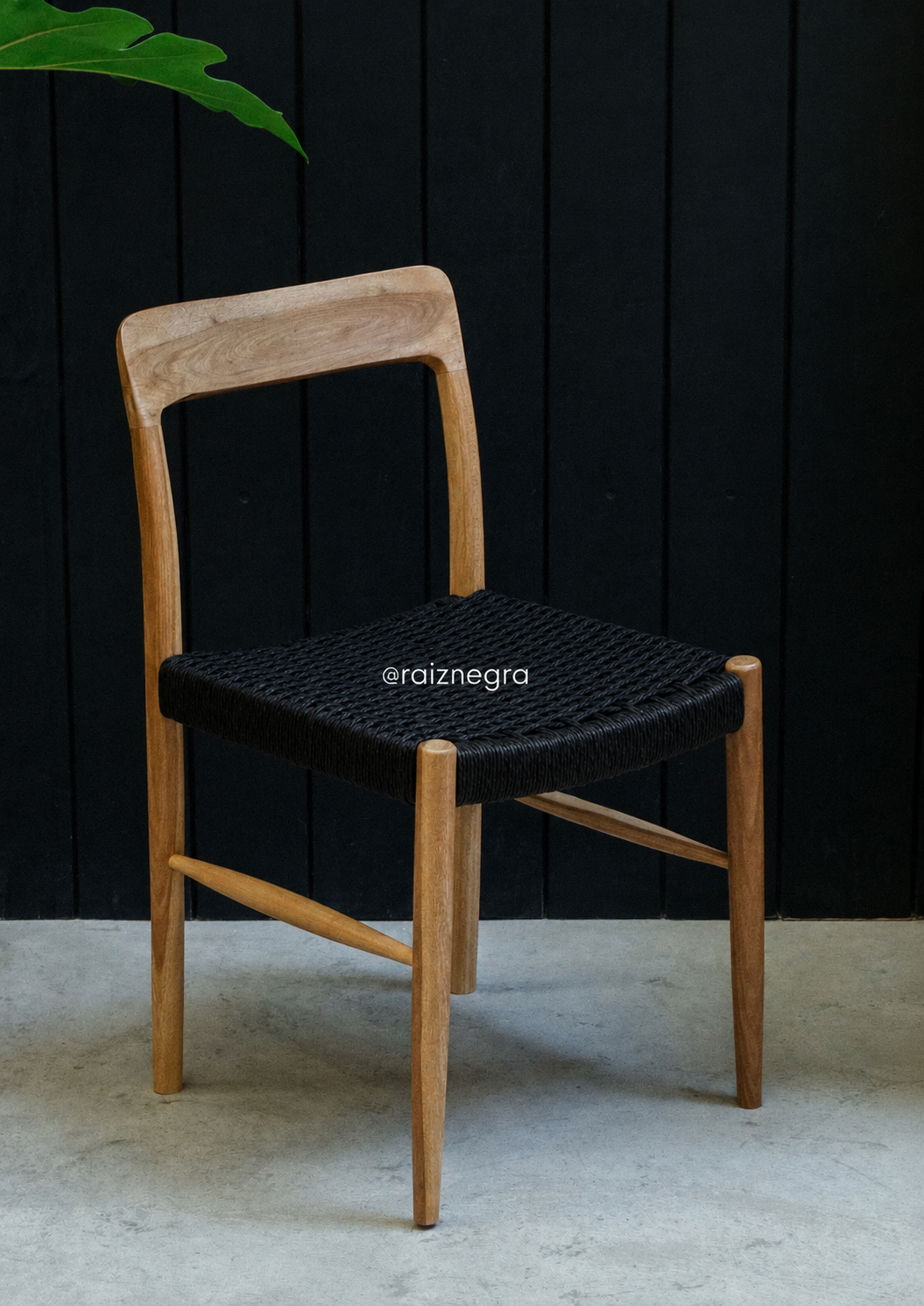 Silla Moller - Petiribi
