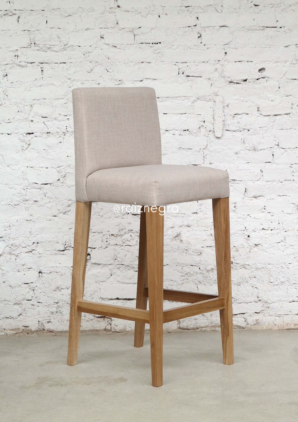 New Classic - Banqueta