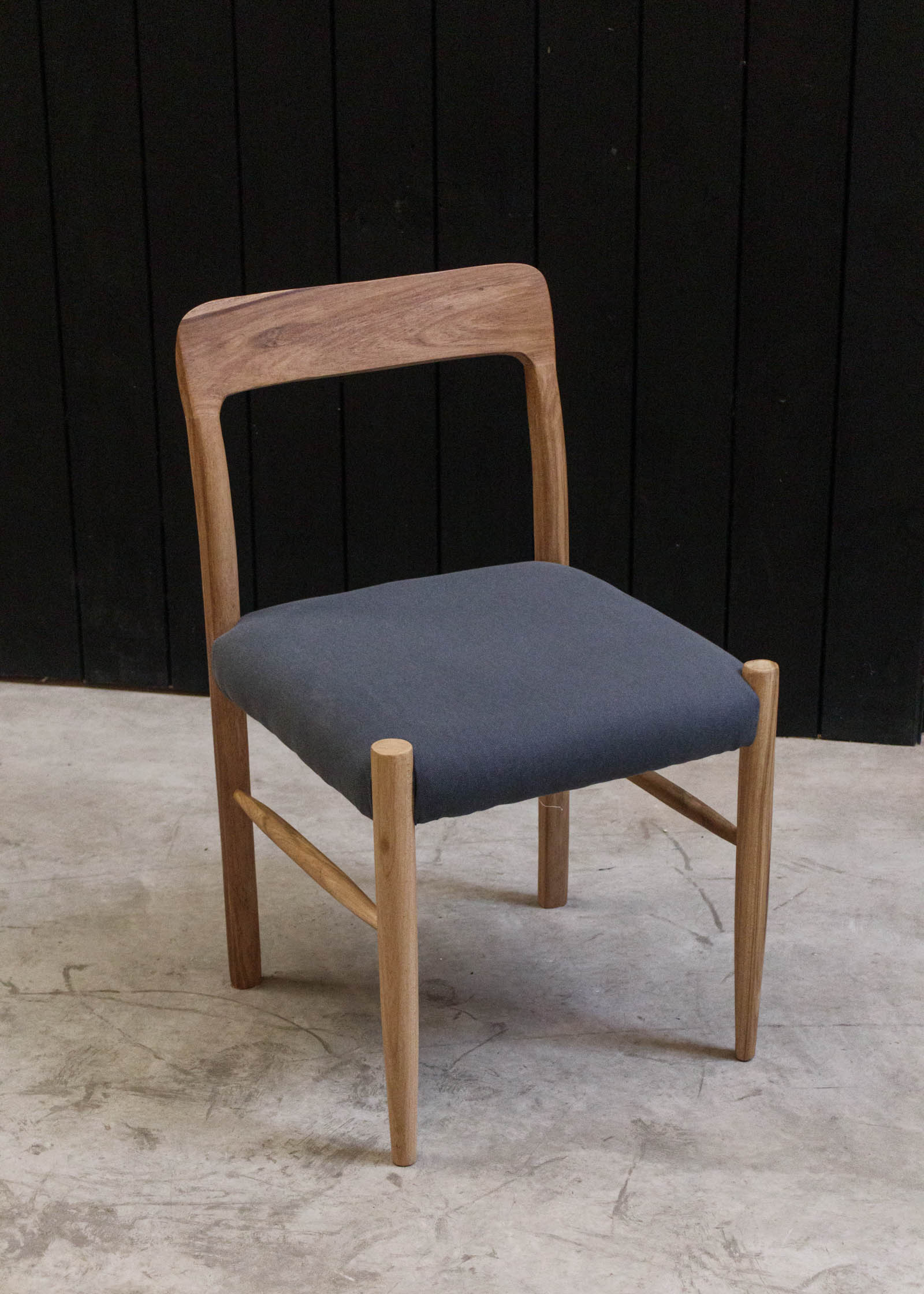 SILLA MOLLER - TAPIZADO EN PANAMA