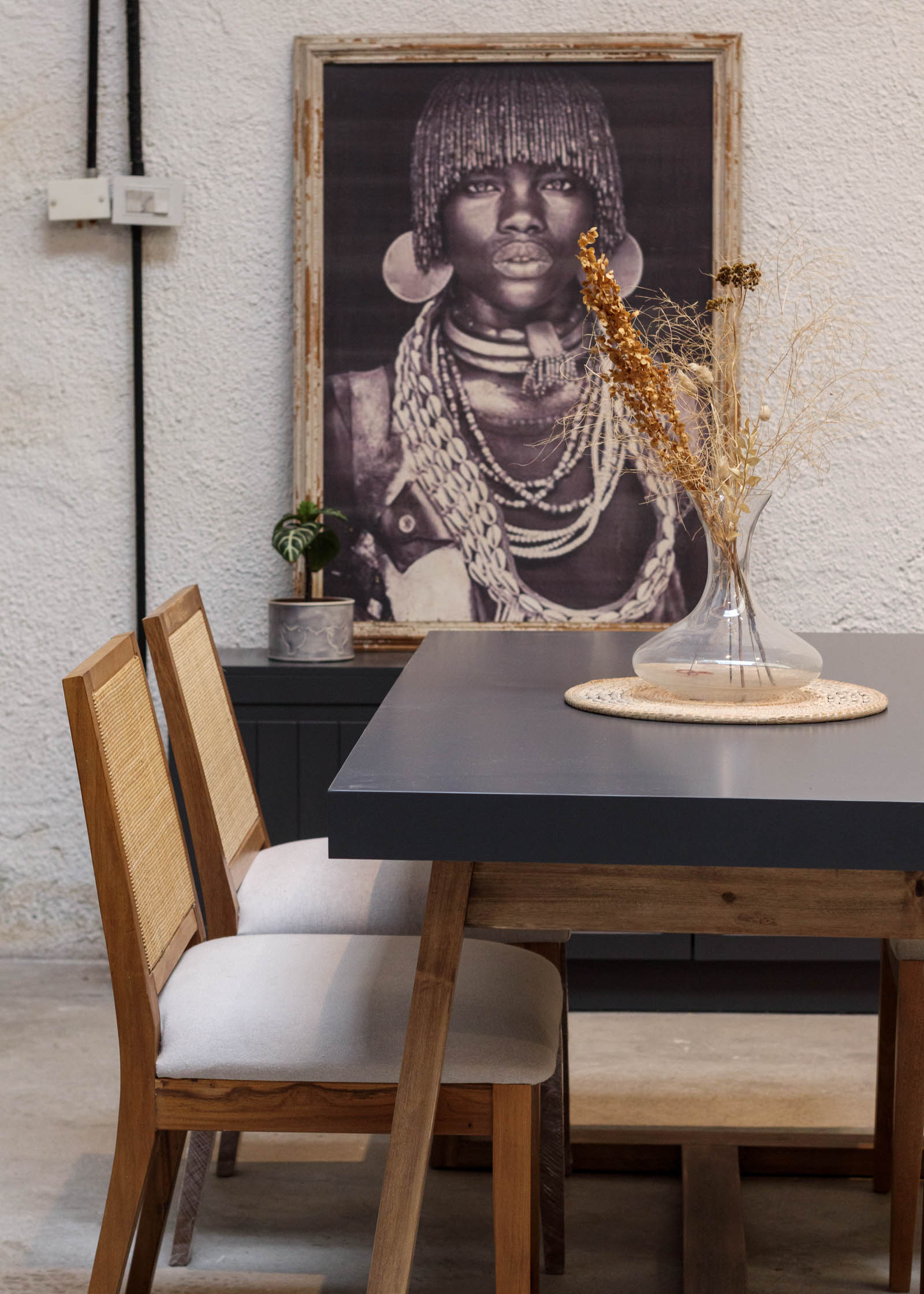 Mesa Portland base Petiribi - Tapa con terminación Poliuretano