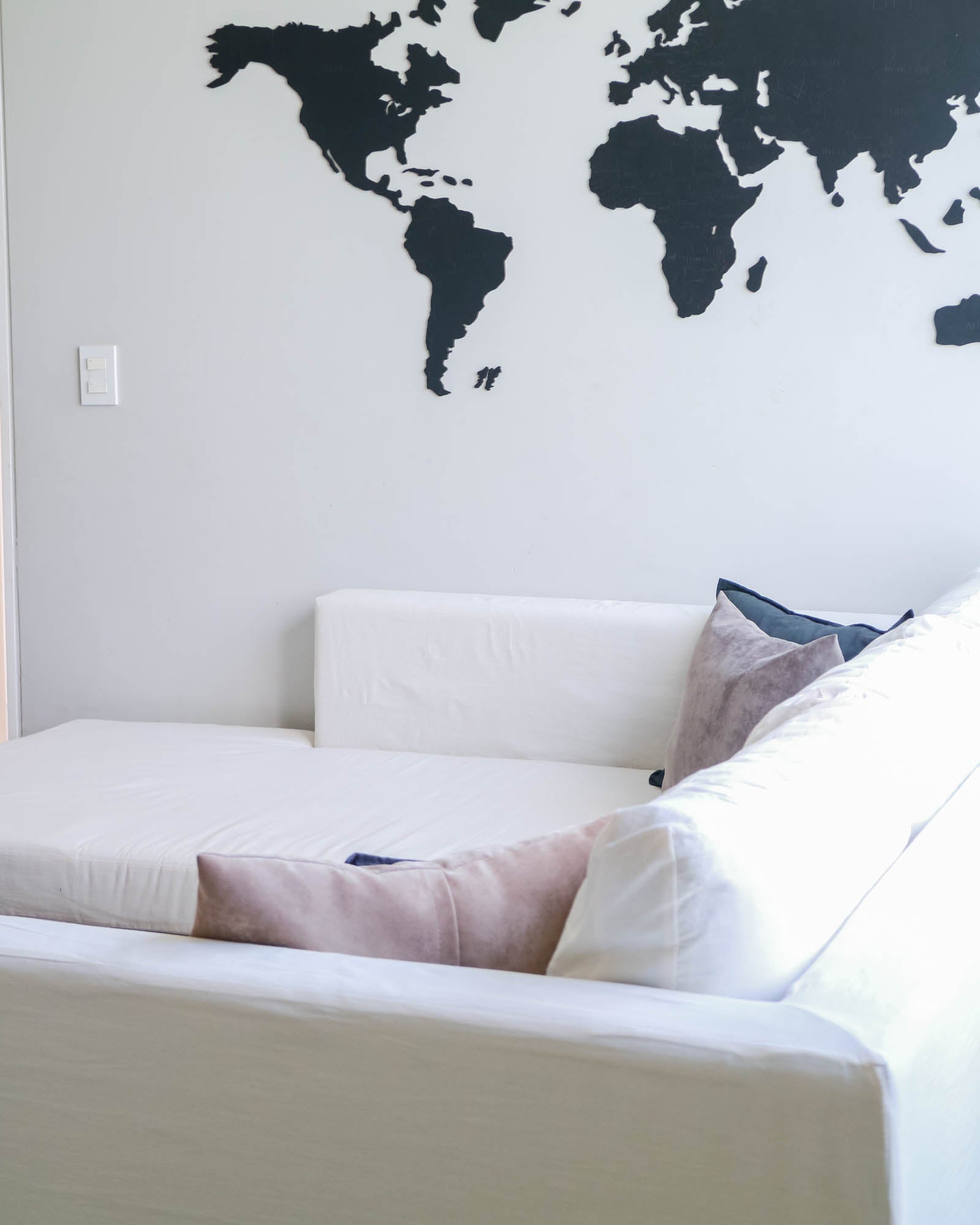SOFA ESQUINERO CUBO - TAPIZADO EN PANAMA LINO CON FUNDA DE TUSSOR - 90 PROF