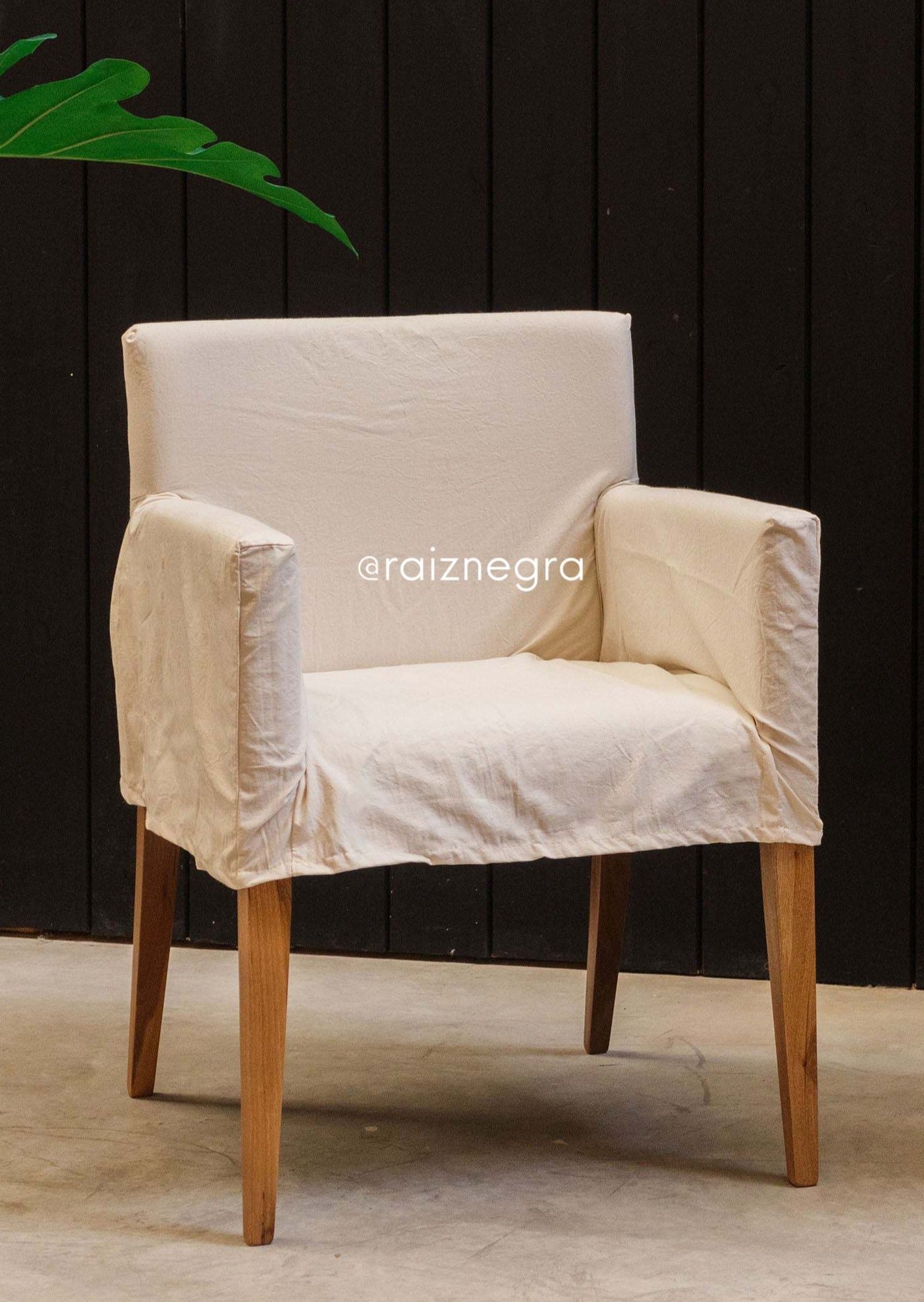 Silla New classic petiribi c/funda natural y apoya brazos