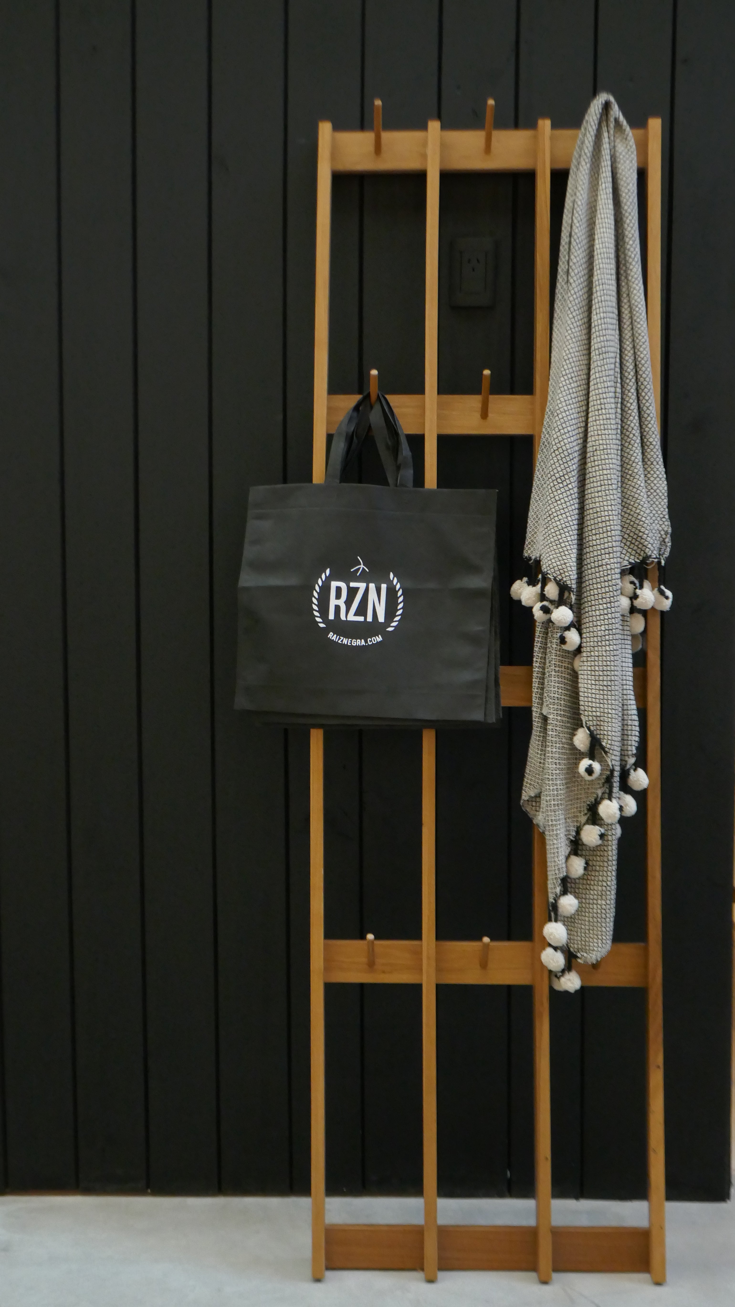 PERCHERO PETIRIBI COBBOS