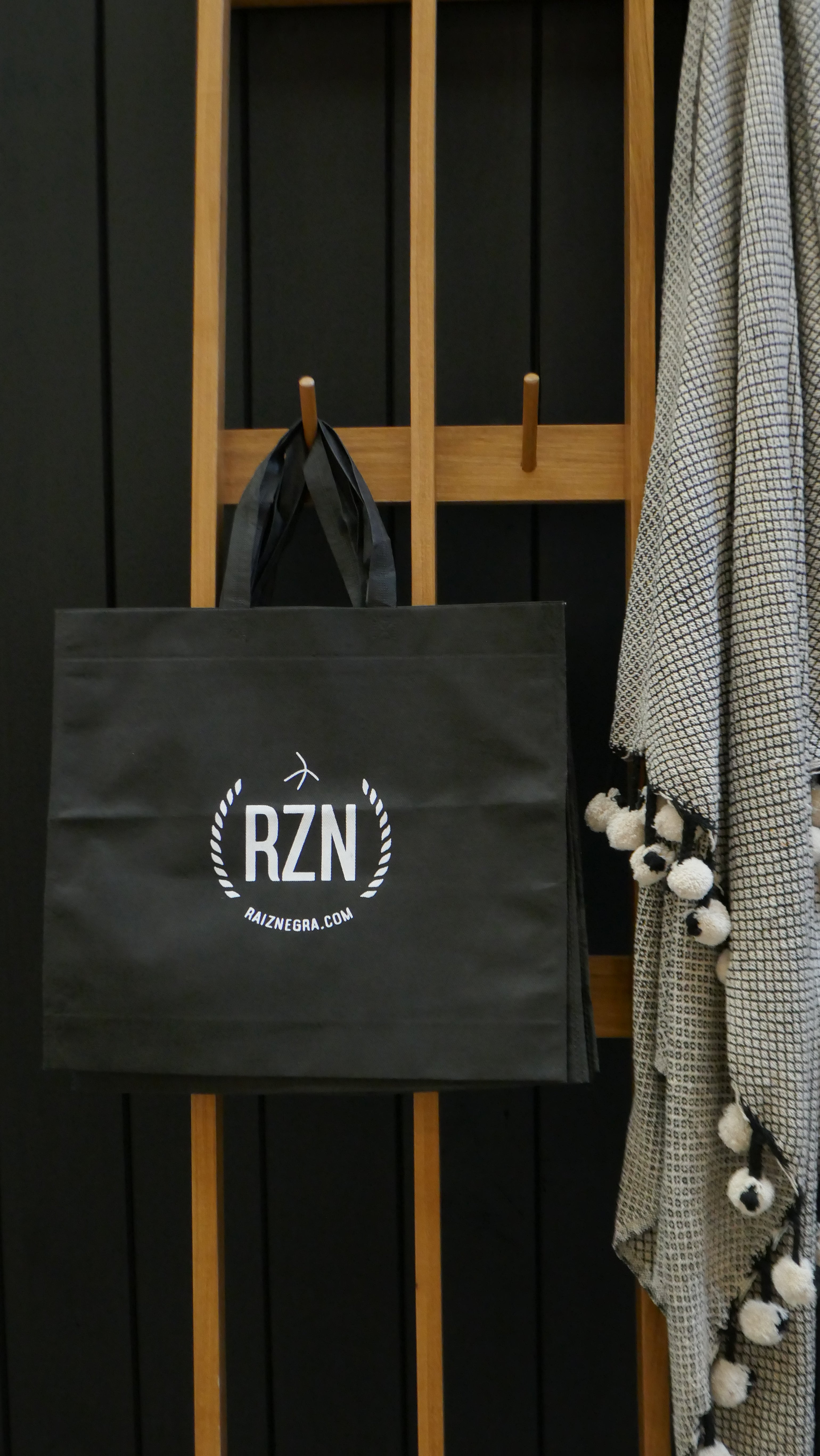 PERCHERO PETIRIBI COBBOS