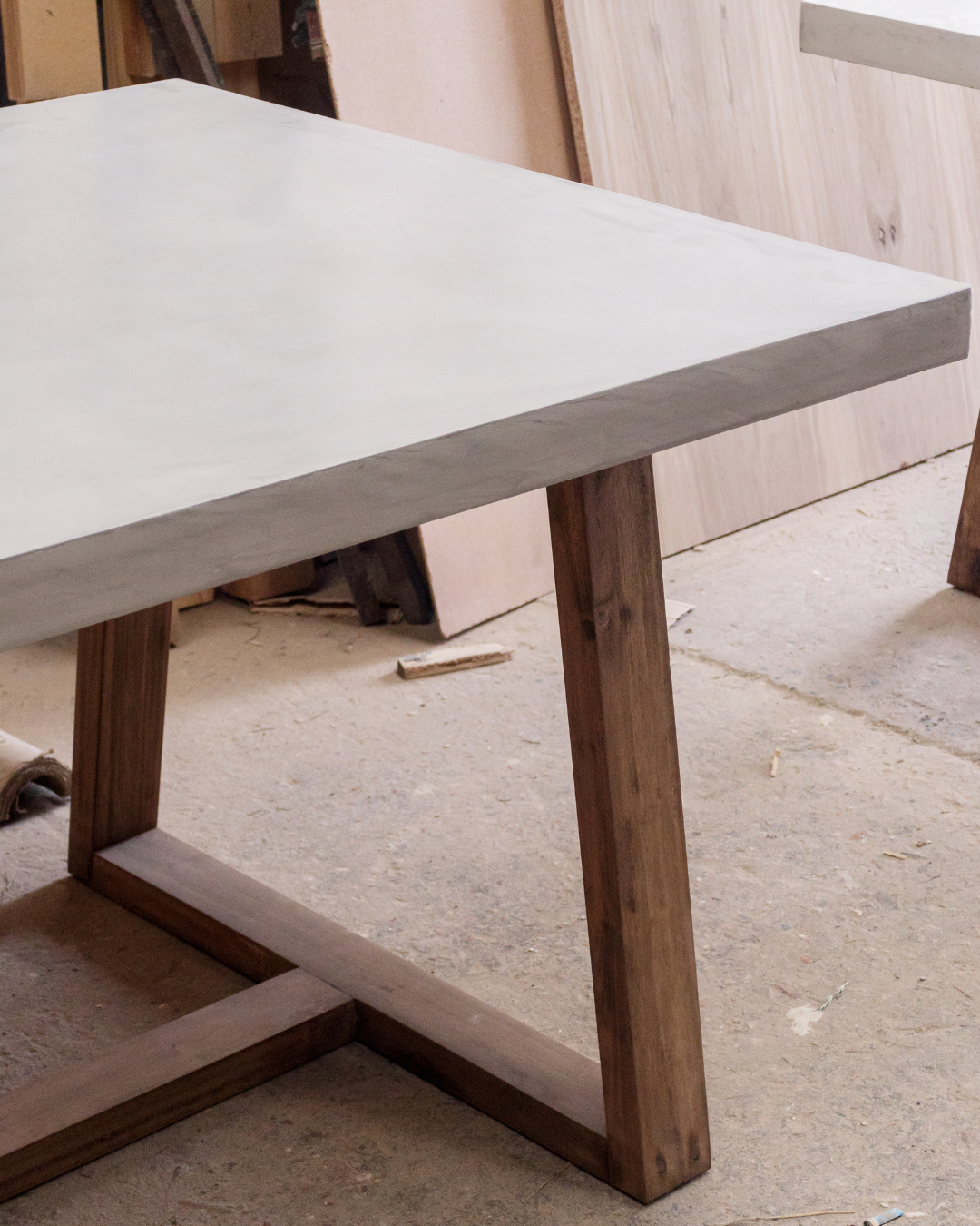 STOCK- Mesa Oakland Base Loro Blanco- tapa Microcemento