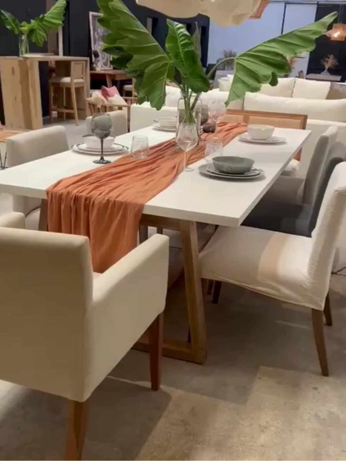 STOCK Mesa Helena - Tapa Paraíso Patinada - Base Loro Blanco