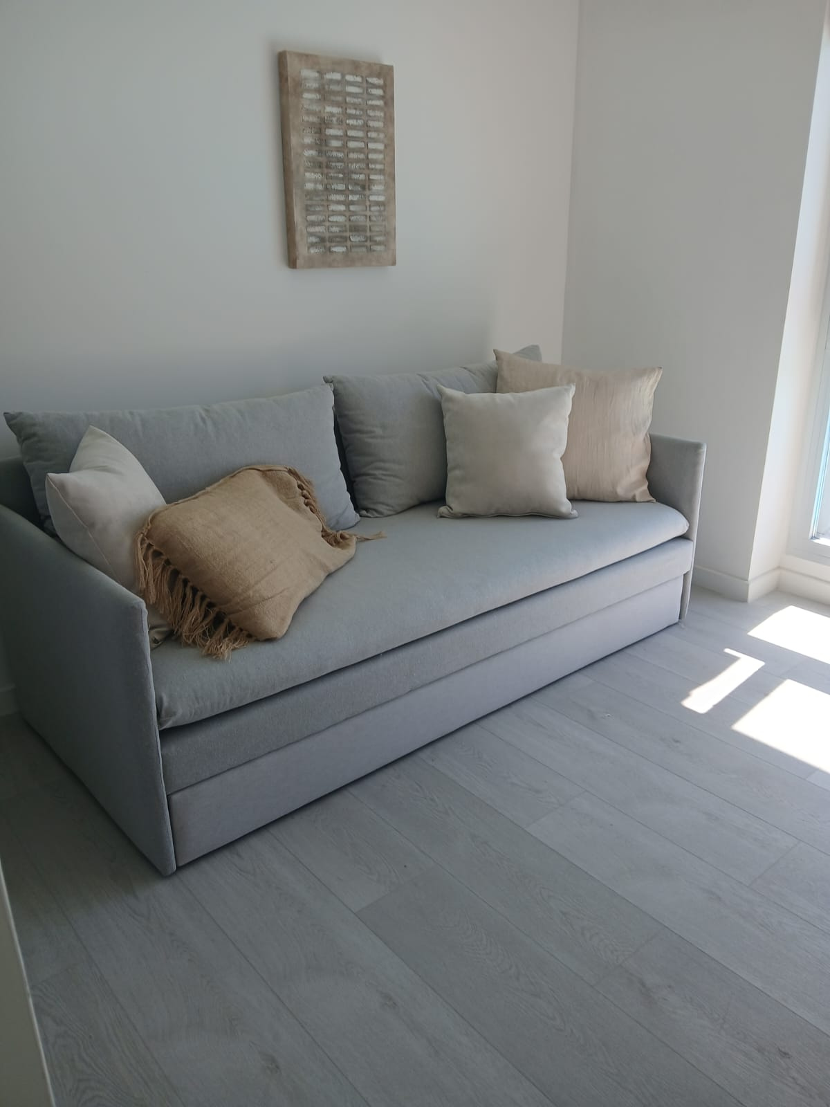 STOCK SOFA CAMA GHOST Tapizado en Panama lino gris claro